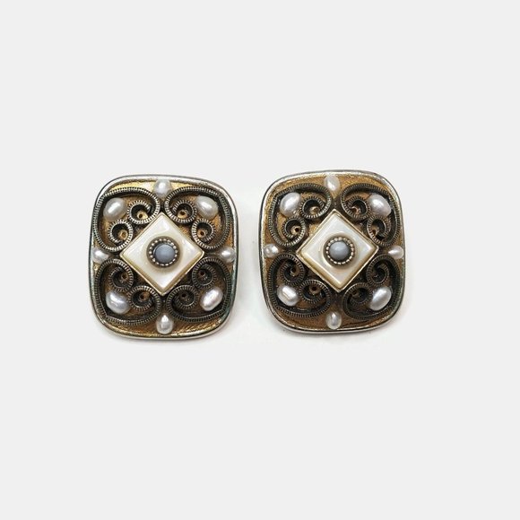 Michal Golan Ornate Freshwater Pearl Silver Tone Clip Earrings - Picture 3 of 4